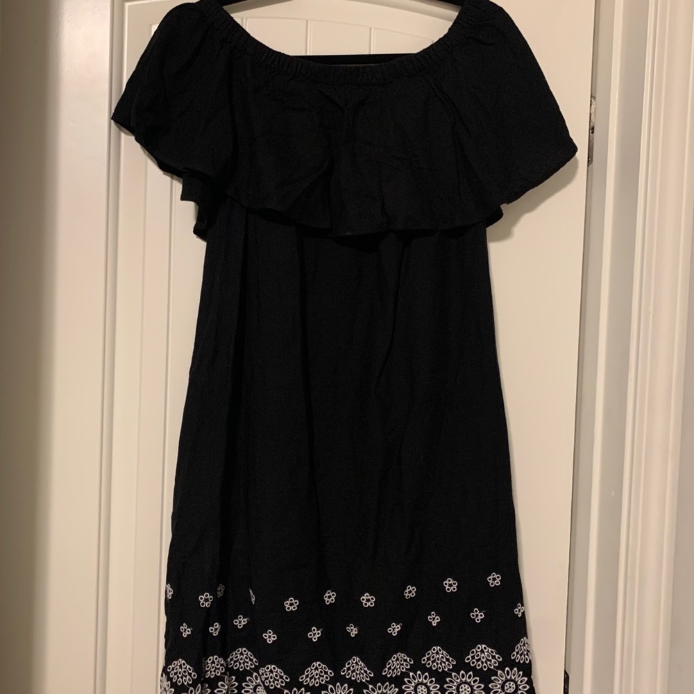 Off the shoulder black and white dress